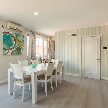 Bella Marina Apartment